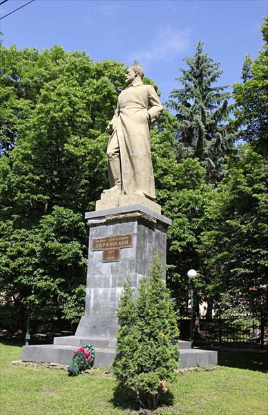 146-Памятник Дзержинскому